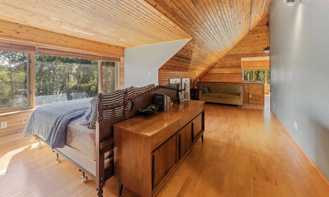 Ferintosh Cabin | Peaceful rural lakeside retreat
