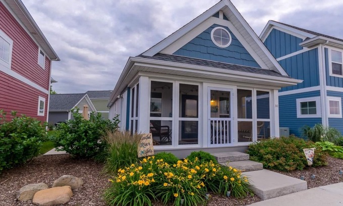 Ottawa House | Peaceful River Nights | 1 Bed, 1 Bath