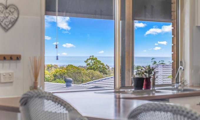 Craignish House | Peaceful Seaside Haven - pets by approval
