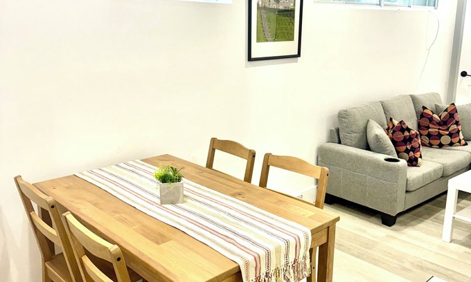 Nouveau-Rosemont Apartment | Peaceful stay in Montreal - Large 3 1/2 near parks and attractions