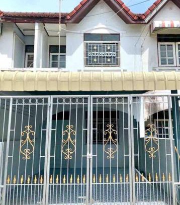 Mueang Samut Prakan District House | Peaceful Townhouse near BKK