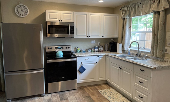 Sorrento House |  Peaceful Two Bedroom Guest House near Wekiva River and State Parks 