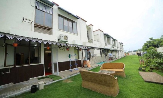 Siliguri Villa | Peacefull Villa with homely atmosphere.Fully furnished with Air Conditiner,