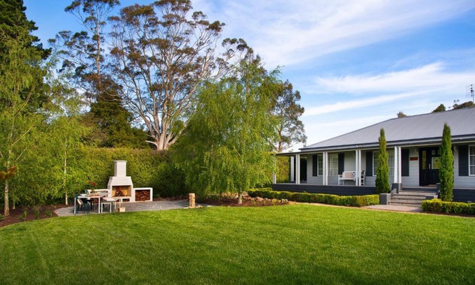 Trentham House | Peahen House
