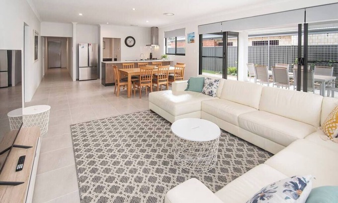 West Busselton House | Pearl Mews - Heart of Busselton