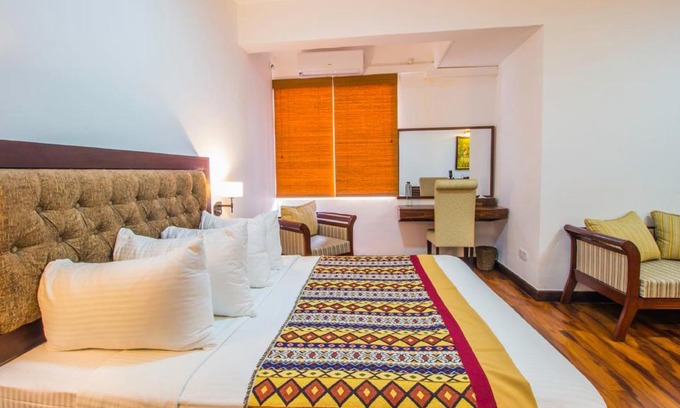 Milagiriya Hotel | Pearl Royal Hotel, Colombo