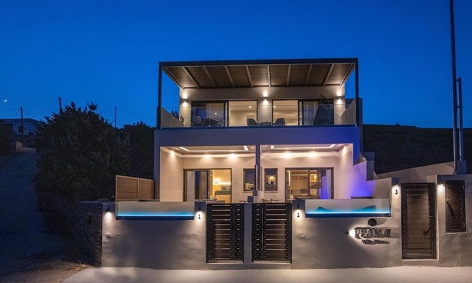 Tinos Town House | Pearle Suites and Villa Tinos