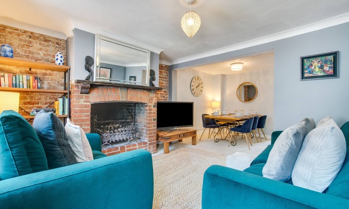 Rottingdean House | Pebble Beach Cottage