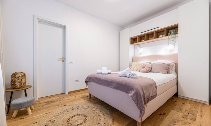 Sinaia Apartment | Peles Castle Boutique Apartment