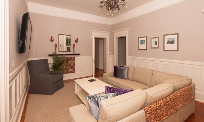 Pembroke Apartment | Pembroke Villa - Business and Vacation Destination minutes from central Hamilton