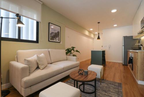 Country Club Apartment | Pendragon by Wynwood House