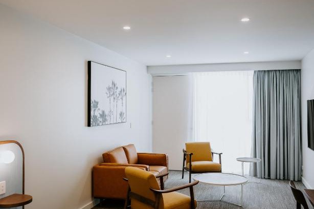 Taperoo Hotel | Peninsula Hotel Motel