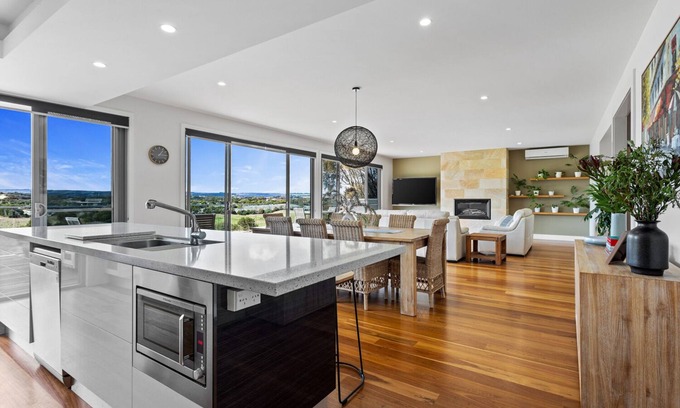 Fingal House | Peninsula View House by Ready Set Stay