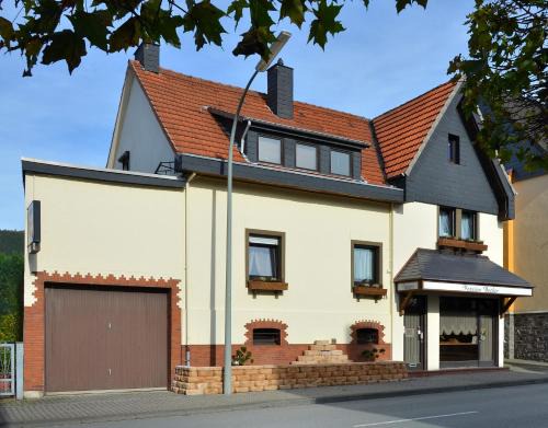 Glosingen House | Pension Becker