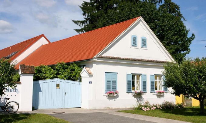 Eberau Bed & Breakfast | Pension Buch, Bed and Breakfast