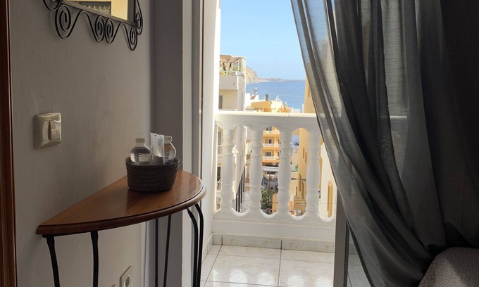 Los Cristianos House | Pension Casa Blanca