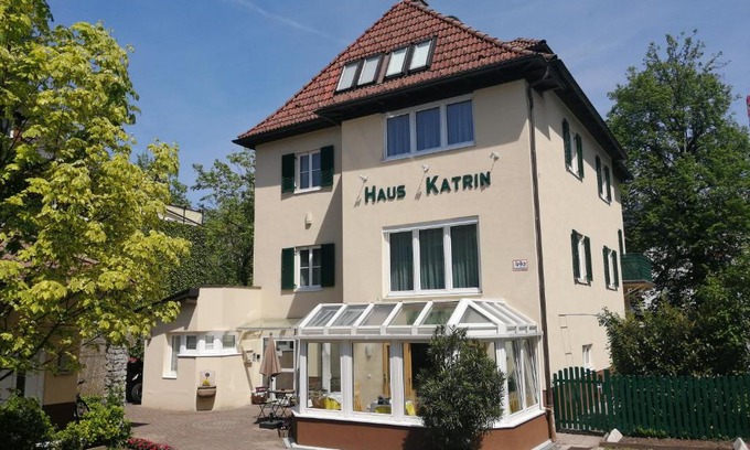 Nonntal House | Pension Katrin