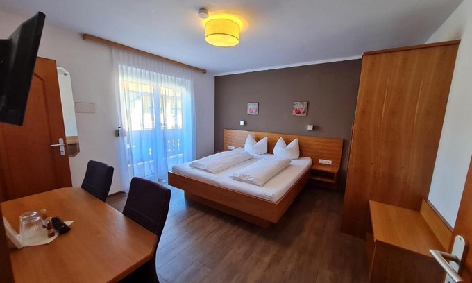 Unterburg am Klopeiner See House | Pension Tulpe