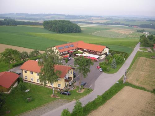Hofkirchen im Traunkreis House | Pension Weinbauer