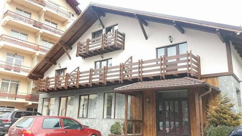 Sinaia House | Pensiunea Argesu *