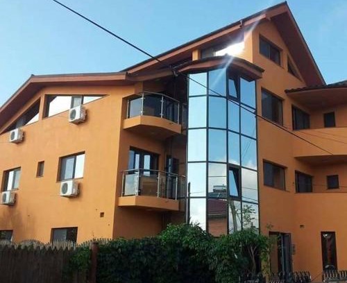 2 Mai House | Pensiunea Casa Beatrice