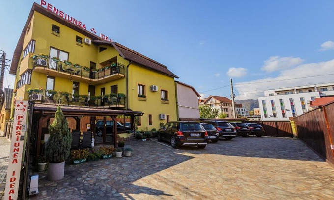 Baia Mare House | Pensiunea Ideal