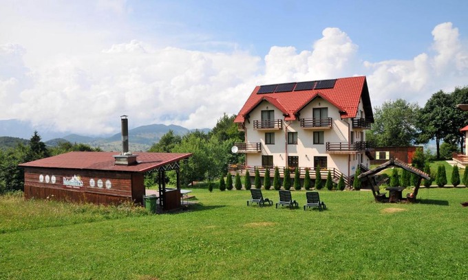 Fundata Bed & Breakfast | Pensiunea Recanto