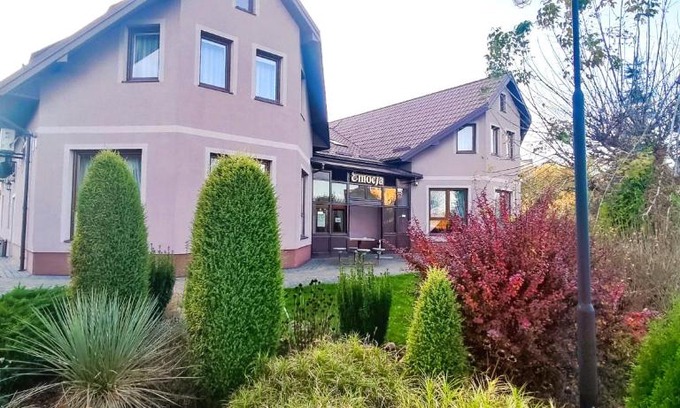 Łeczna Bed & Breakfast | Pensjonat Emocja
