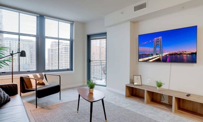 Aurora Highlands Apartment | Pentagon City Apt Near DCA
