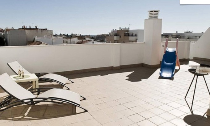 Torre de Benagalbon Apartment | Penthouse Beach Pool AC Wifi BBQ 2BR WIFI