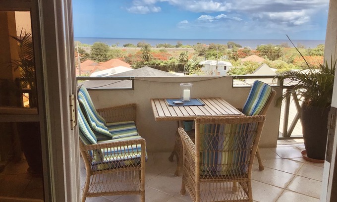 Halcyon Heights Apartment | Penthouse Apartment with Shared Small Pool