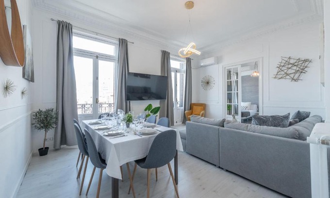 Centro Apartment | PENTHOUSE deluxe GRANVIA, by MONARO