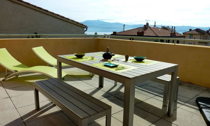 Ajaccio Apartment | Penthouse in new detached villa - Ajaccio - Casone