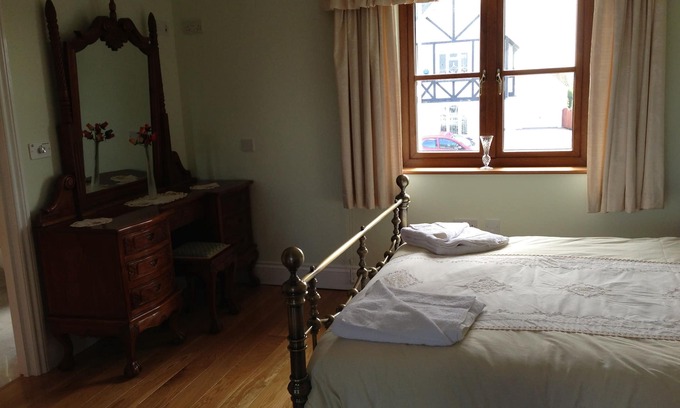 Probus Apartment | Penthouse Luxury Suite for 4 persons with 2 marble bathroom