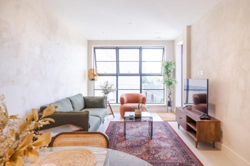 Fulham Broadway Apartment | Penthouse Peaceful 2 Bed Fulham West Kensington