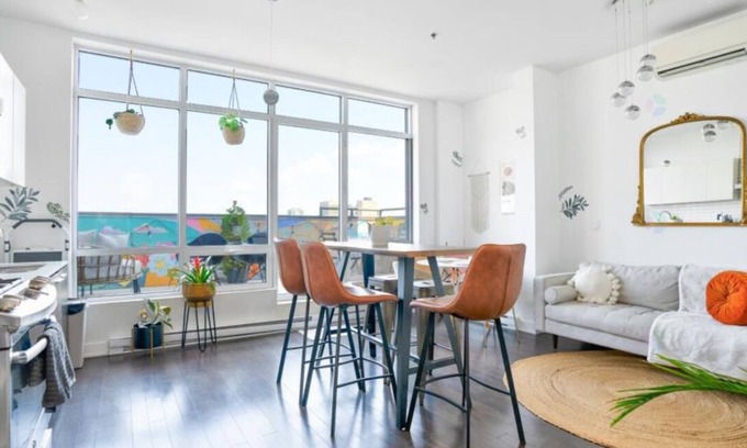 Quartier des Spectacles Apartment | Penthouse Plateau/Downtown! City View*Private Balcony*Rooftop* GYM-Elevator