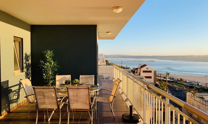 Foz do Arelho Apartment | Penthouse with Panoramic Lagoon & Ocean Views