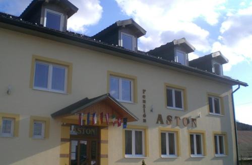 Humenne House | Penzión Aston