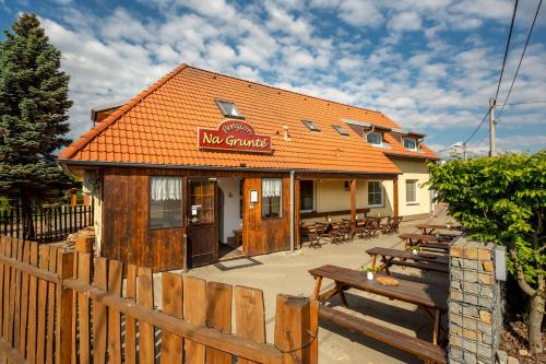 Vranov House | Penzion Na Gruntě