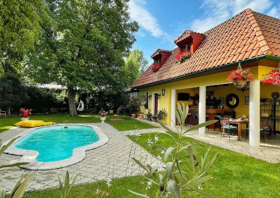 Nymburk House | Penzion Na Staré Poště