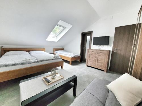 Pisek House | Penzion Restaurace Ostrov