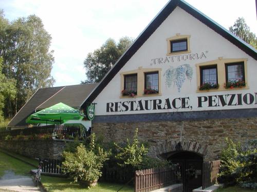 Huzova House | Penzion Trattoria
