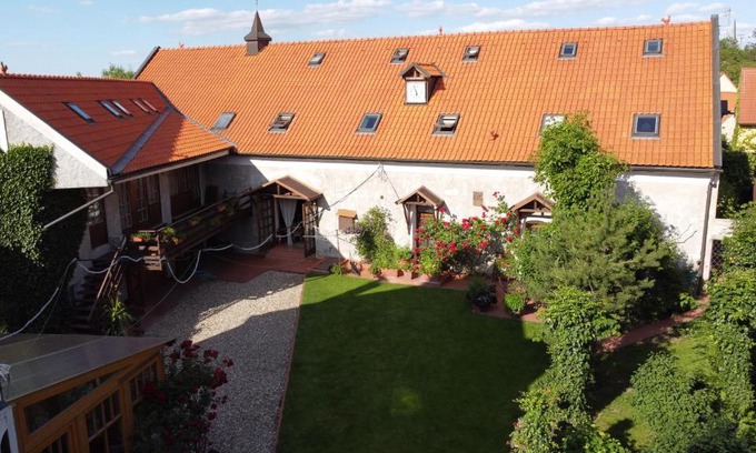 Stredokluky House | Penzion u Svatého Prokopa