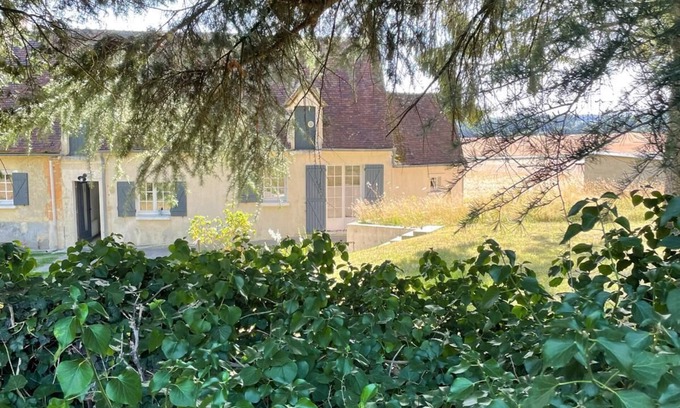 Verrieres House | Perche house surrounded by greenery at the edge of the wood, rémalard, golden triangle