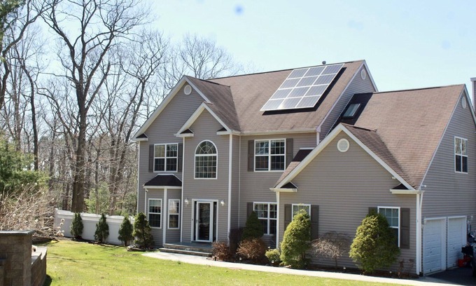 Ridge House | Perfect BIG family vacation home w/a hot tub!