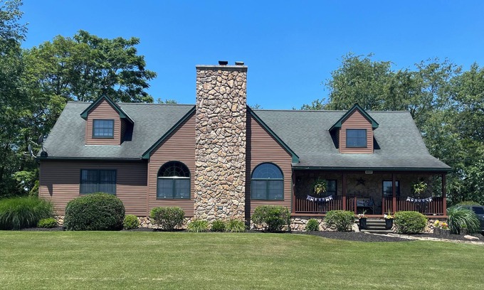 Tarentum House | Perfect Country Get Away for the 2025 US Open in Oakmont