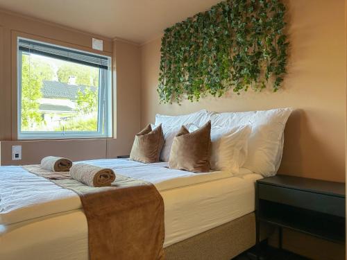 Tromsdalen Apartment | PERFECT for Couples - FREE Parking & Near attractions