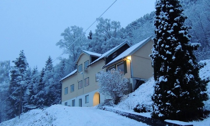 Andalsnes House | Perfect holiday house with great view on fjord and mountains