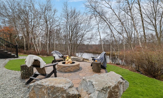 Long Pond House | Perfect Lakefront Poconos Getaway 5 mi. to Kalahari + Camelback - Firepit+Hottub
