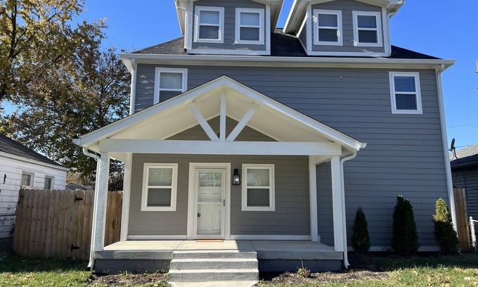 Indianapolis House | PERFECT - LARGE CUSTOM HOME - Completely Renovated, Beautiful Fenced in Yard!